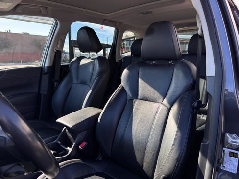 Used 2020 Subaru Forester Limited image 10