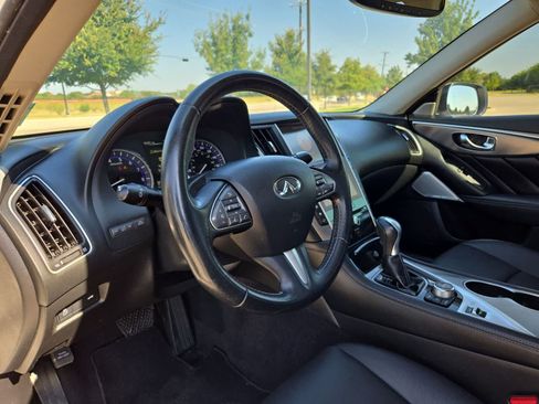Used 2017 INFINITI Q50 3.0t Premium AWD/4WD image 2