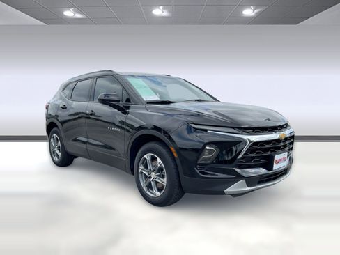 Certified 2023 Chevrolet Blazer LT w/ Convenience Package image 6