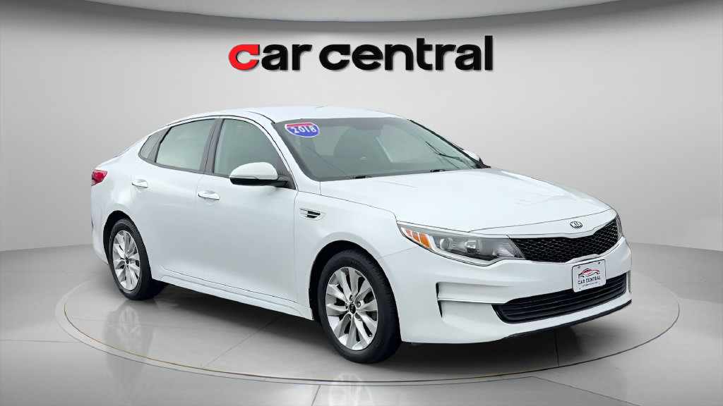 Used 2018 Kia Optima LX w/ 17" Alloy Wheels Package FWD image 7