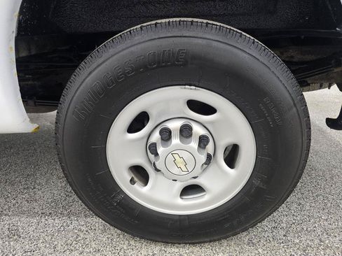 Used 2020 Chevrolet Express 2500 w/ Driver Convenience Package RWD image 28
