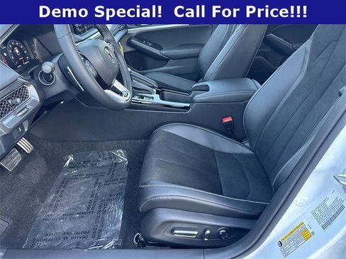 Used 2025 Acura Integra A-Spec image 9