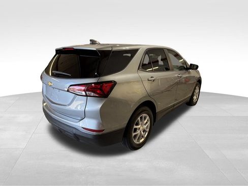 Used 2023 Chevrolet Equinox LS w/ LS Convenience Package FWD image 37