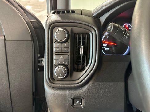 Used 2024 Chevrolet Silverado 1500 Custom Trail Boss image 21