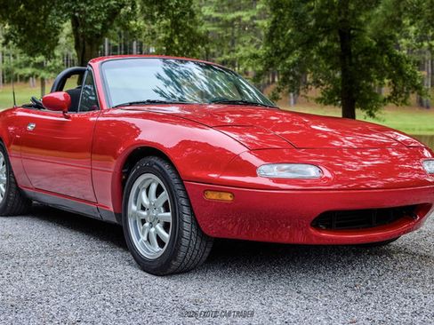 Used 1990 MAZDA MX-5 Miata RWD image 12