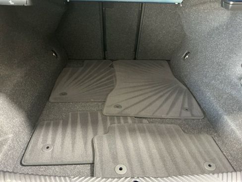 Certified 2026 BMW M5 w/ Carbon Package image 32