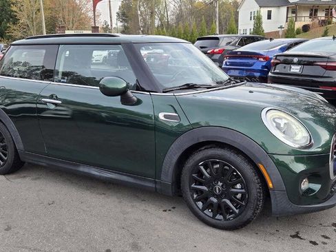Used 2016 MINI Cooper 2-Door Hardtop image 4