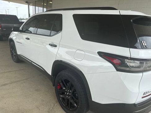 Used 2018 Chevrolet Traverse Premier w/ Redline Edition AWD/4WD image 10