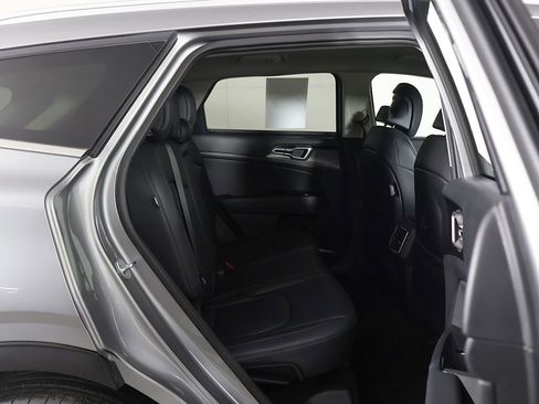 Used 2024 Kia Sportage EX image 32