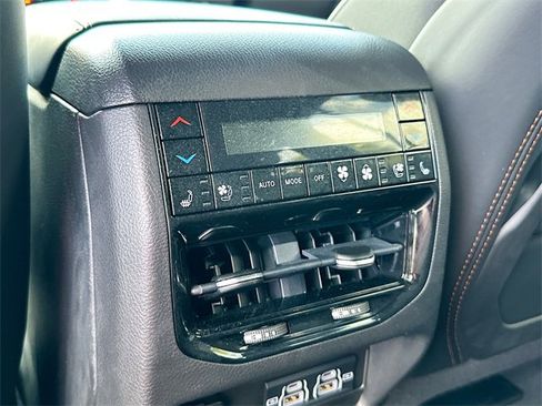 Used 2022 Jeep Grand Cherokee Summit image 25