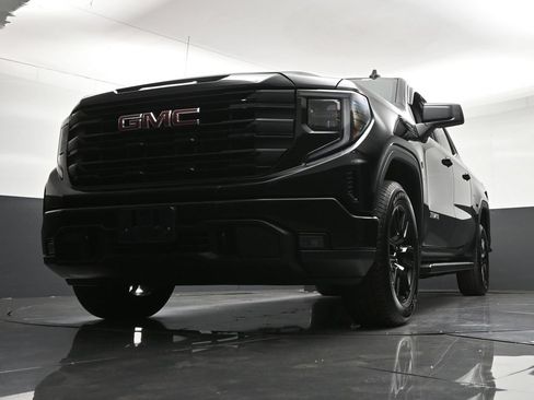 Used 2025 GMC Sierra 1500 Elevation AWD/4WD image 30