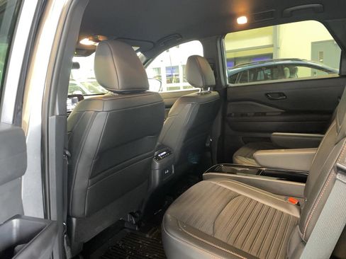 Used 2024 Nissan Pathfinder Rock Creek image 24