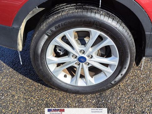 Certified 2018 Ford Escape SE image 5