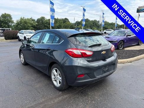 Used 2017 Chevrolet Cruze LT w/ Convenience Package FWD image 5