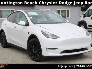 Used 2022 Tesla Model Y Long Range AWD/4WD video 1