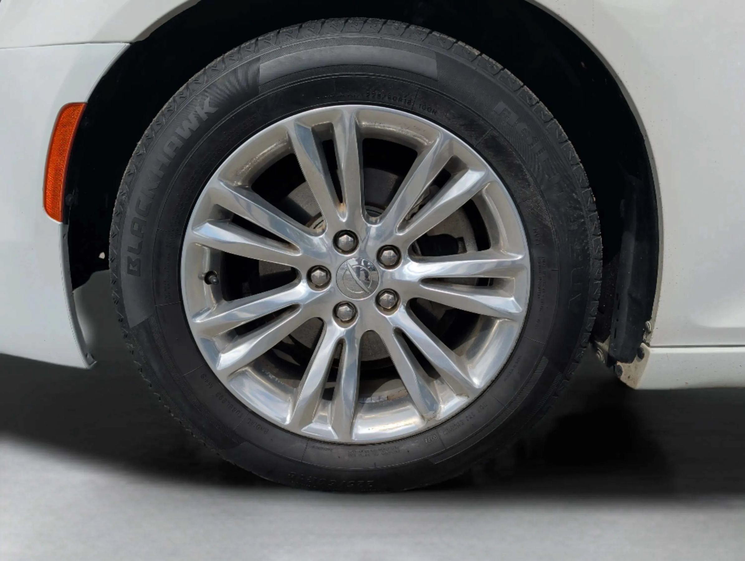 Used 2021 Chrysler 300 Touring RWD image 40