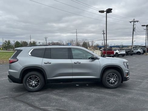 Used 2025 GMC Acadia Elevation FWD image 21