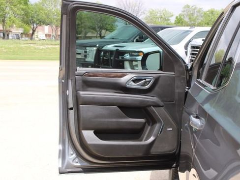 Used 2022 Chevrolet Tahoe LT image 13