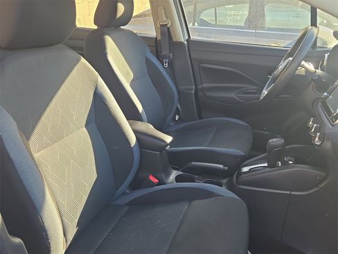 Used 2023 Nissan Versa SV w/ Electronics Package image 11