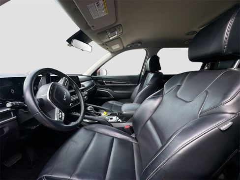 Used 2023 Kia Telluride S image 22