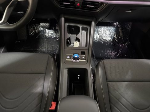 New 2026 Volkswagen Tiguan SE AWD/4WD image 34