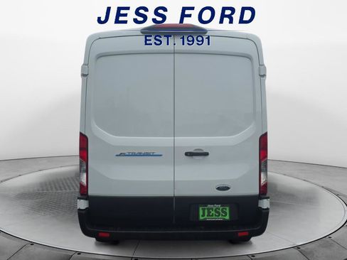 Certified 2023 Ford E-Transit EV image 5