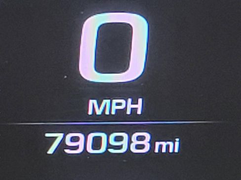 Used 2017 GMC Sierra 2500 Denali image 3