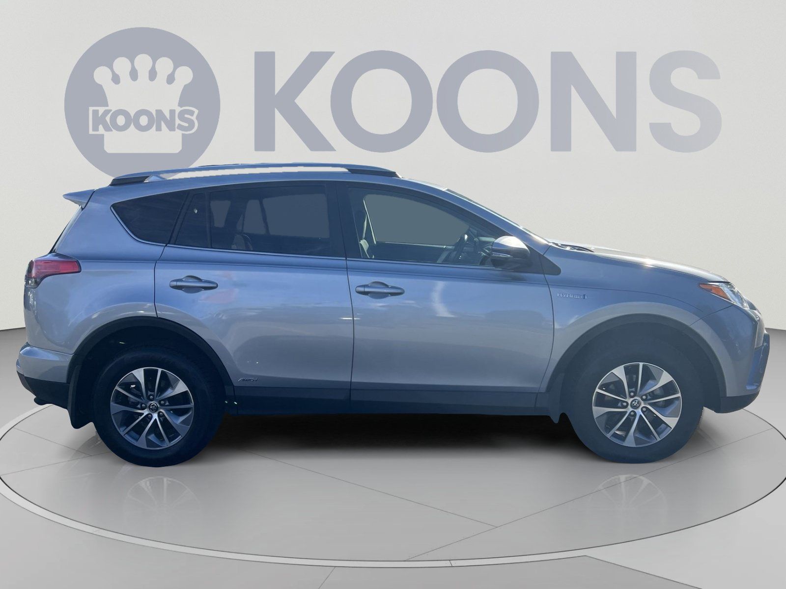 Used 2017 Toyota RAV4 XLE w/ Convenience Package AWD/4WD image 8