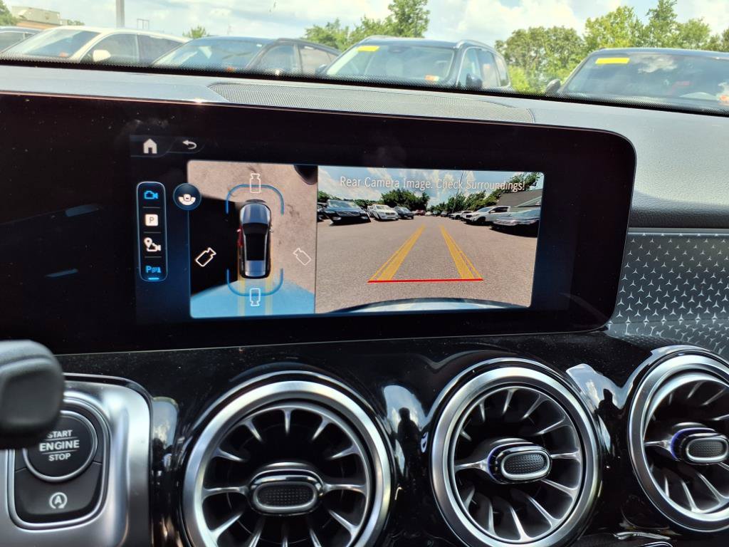 Certified 2025 Mercedes-Benz GLB 250 4MATIC image 19