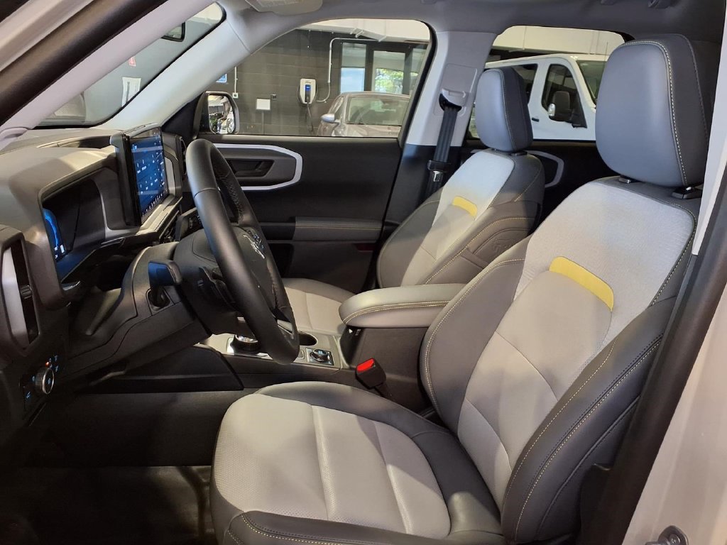 Certified 2025 Ford Bronco Sport Badlands w/ Sasquatch Badlands Package AWD/4WD image 18