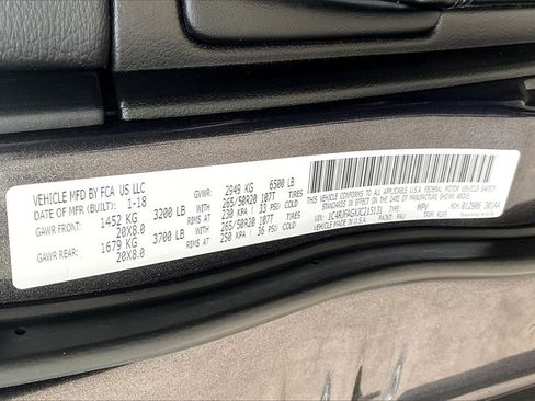 Used 2018 Jeep Grand Cherokee Altitude image 19