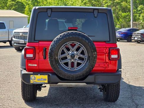 Used 2024 Jeep Wrangler Unlimited Sport AWD/4WD image 25