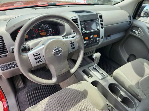 Used 2018 Nissan Frontier SV w/ Value Truck Package AWD/4WD image 27