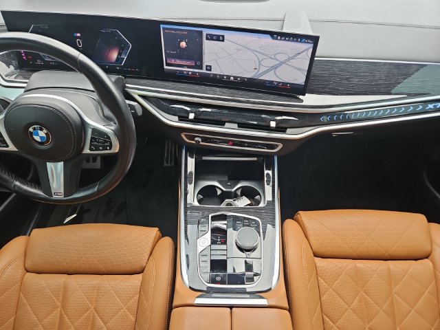 Certified 2024 BMW X7 xDrive40i w/ M Sport Package AWD/4WD image 11