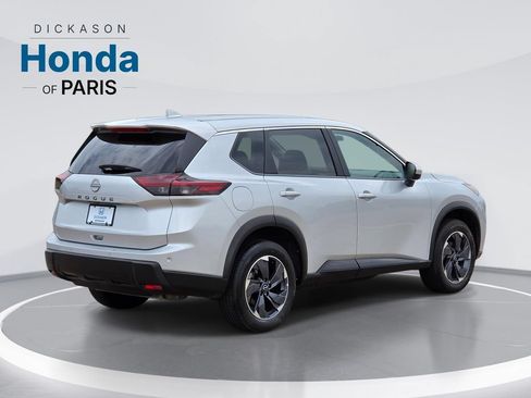 Used 2025 Nissan Rogue SV FWD image 5