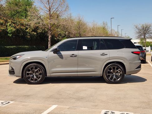 New 2026 Lexus TX 500h AWD image 3