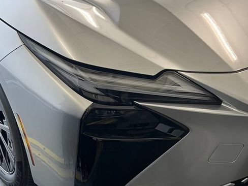 New 2026 Lexus ES 350e w/ Convenience Package FWD image 13