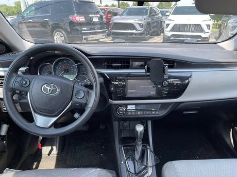 Used 2014 Toyota Corolla LE FWD image 11
