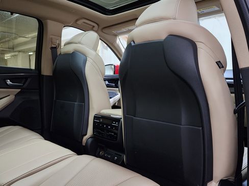 Certified 2024 Acura MDX w/Advance Package image 18