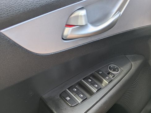Used 2024 Kia Forte LXS FWD image 26