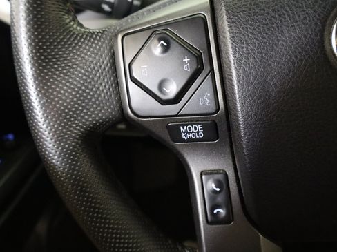 Used 2021 Toyota Tacoma TRD Off-Road w/ TRD Premium Off Road Package AWD/4WD image 29