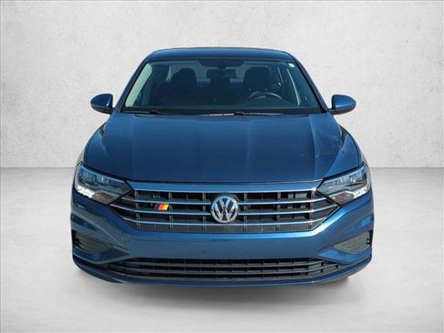 Used 2020 Volkswagen Jetta FWD image 2