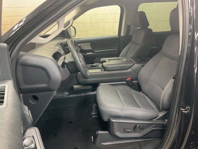 Certified 2025 Ford Expedition Max Active AWD/4WD image 8