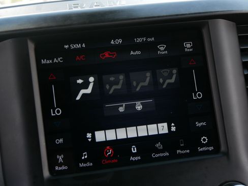 Used 2020 RAM 1500 Big Horn AWD/4WD image 36