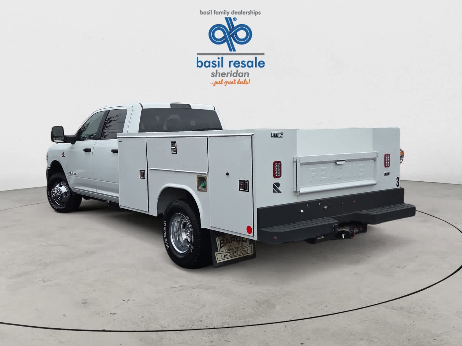 Used 2024 RAM 3500 SLT w/ Quick Order Package 2YG SLT AWD/4WD image 6