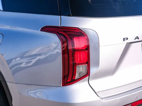 Used 2024 Hyundai Palisade SEL FWD image 8