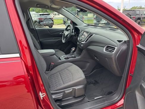 Used 2024 Chevrolet Equinox LT w/ LPO, Floor Liner Package FWD image 26