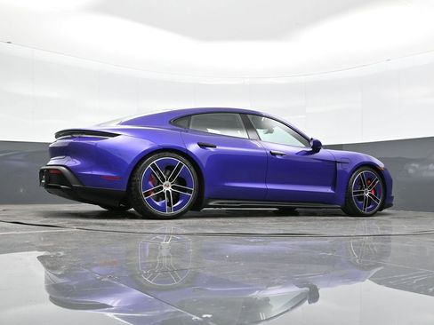 New 2026 Porsche Taycan GTS image 38