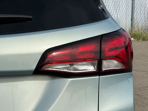 Used 2022 Chevrolet Equinox LT FWD image 21