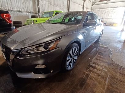 Used 2021 Nissan Altima 2.5 SL